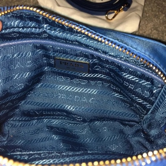 💋sold💋Prada clutch crossbody - Picture 3 of 7